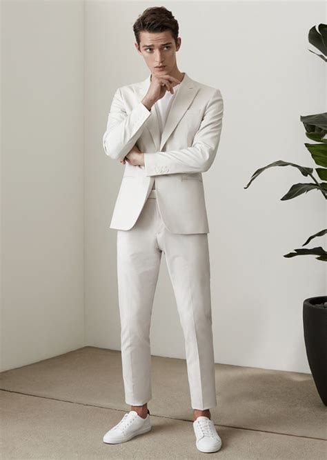 The All White Outfit Guide For Men 